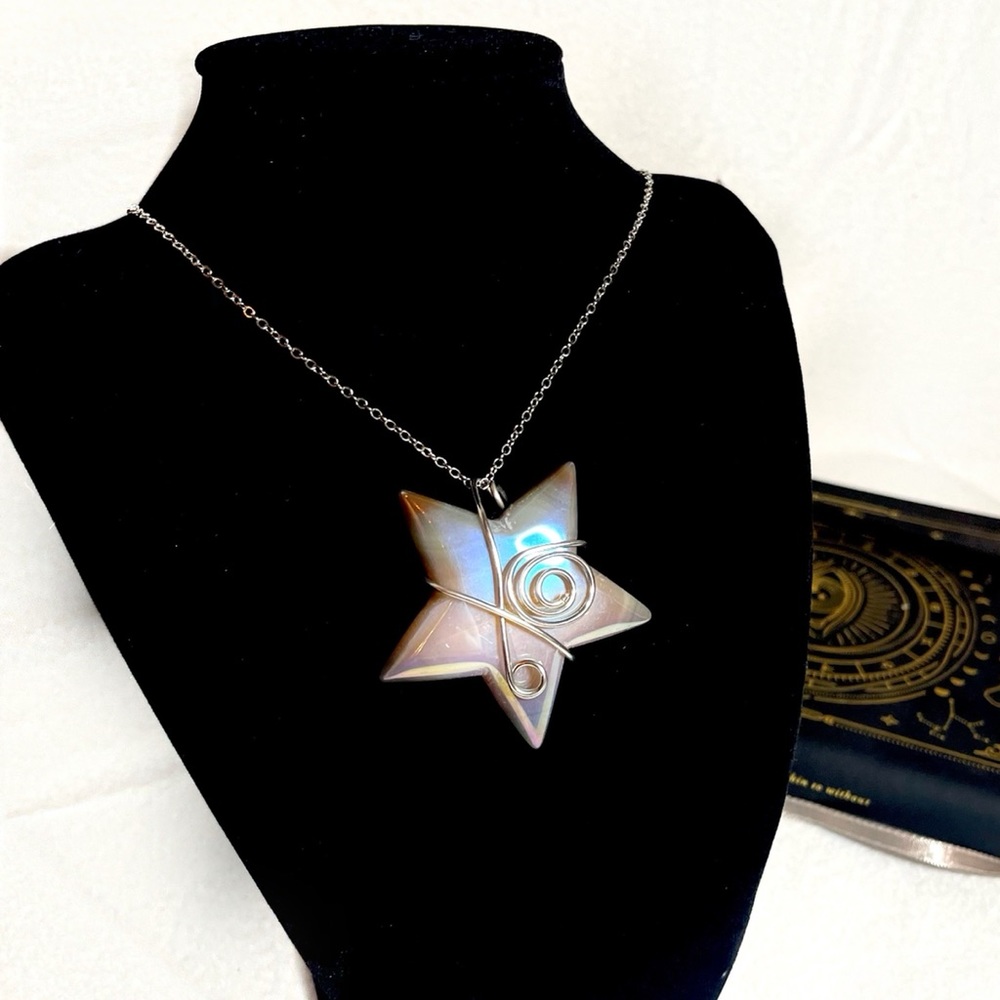 Aura Agate Necklace